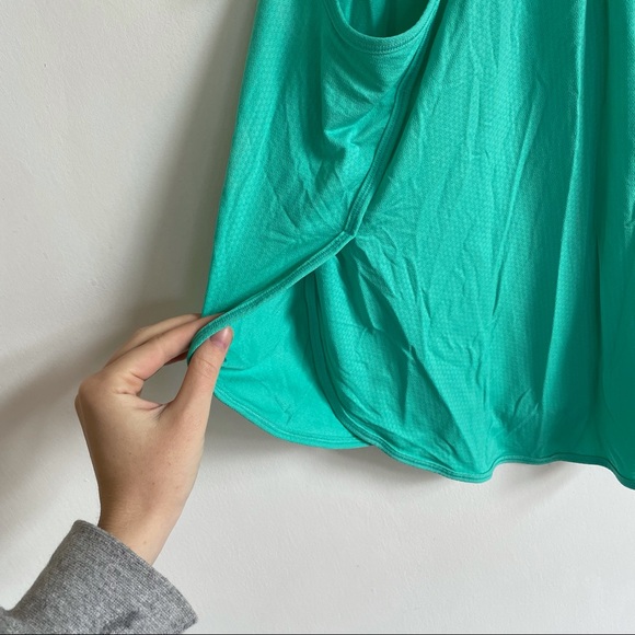 Lululemon Athletica Mint and Teal Built in Sports Bra Racerback Tank Top Active - Picture 7 of 10